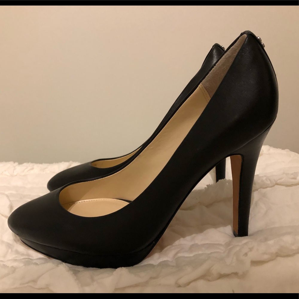 Coach pumps heels size 10 black